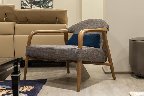 Transformez votre entrée avec style grâce à un miroir mural chic et tendance !