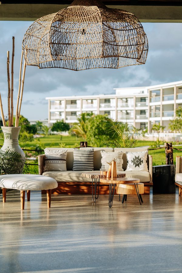 Terrasse en résine en Haute-Savoie : esthétique et durabilité